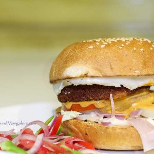 Smoked Chicken Burger - Icy Creamz - Hangyo, Mangalore
