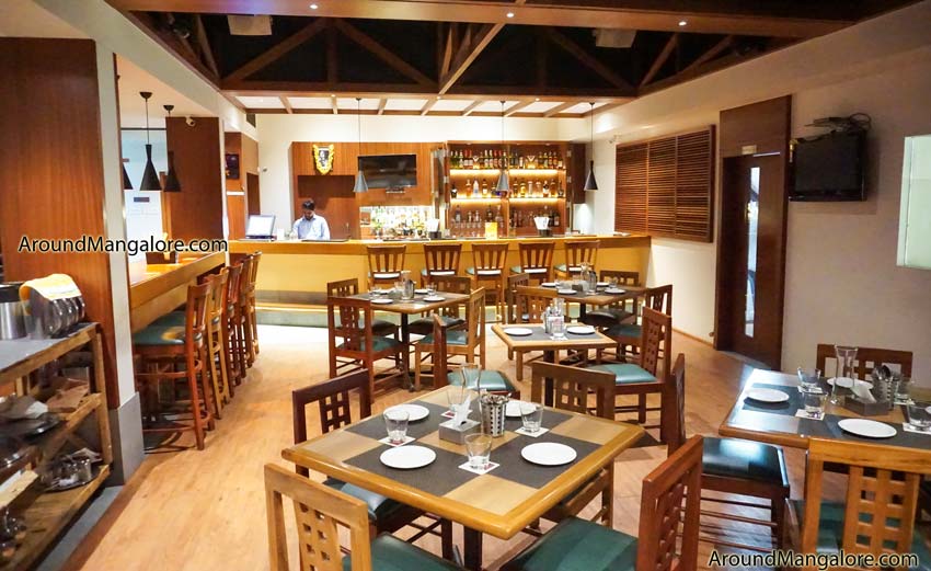 Upparige – The Lounge – Hotel Sadanand, Surathkal